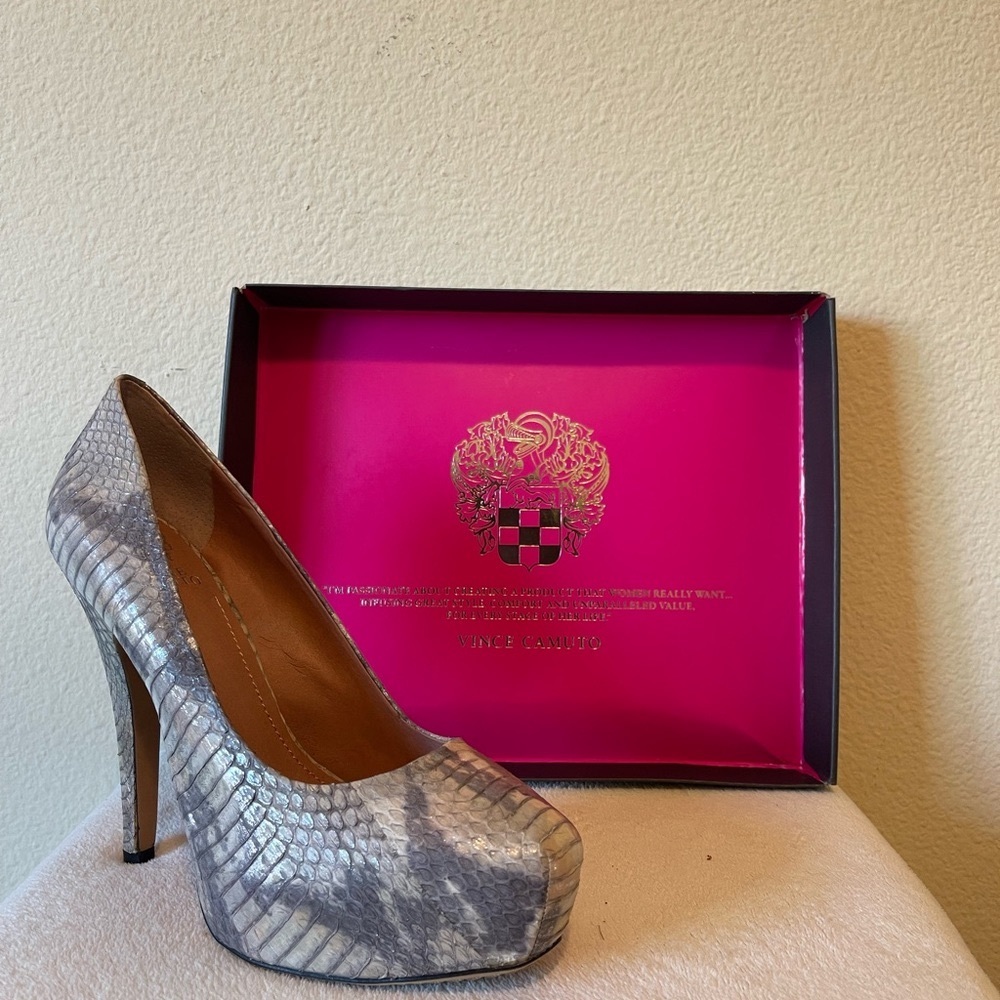 Vince Camuto Silver Mist Mystical Met Snake Pumps